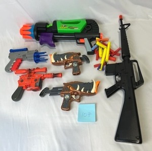lot 107 image: Toy Nerf Gun Lot in Used Condition