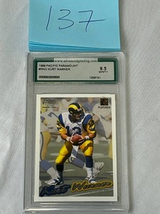 lot 137 image: 1999 Pacific Paramount #NNO Kurt Warner RC