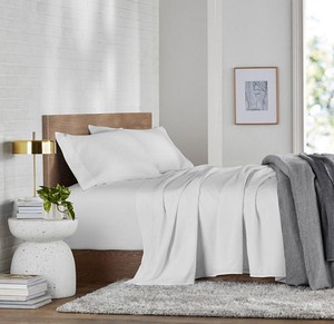 lot 352 image: NEW Members Mark Soft Washed Sheet Set - Full - Arctic White