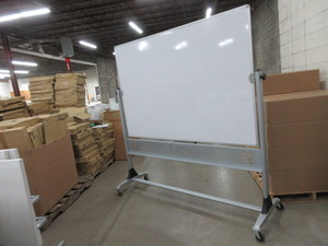 lot 257 image: BEST RITE DOUBLE SIDED WHITE BOARD
