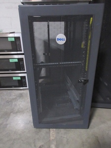 lot 359 image: DELL SERVER RACK