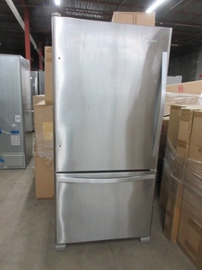 lot 356 image: WHIRLPOOL STAINLESS STEEL REFRIGERATOR WITH FREEZER ONTHE BOTTOM