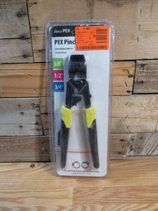 lot 61 image: Apollo 38 in., 12 in. and 34 in. PEX-B Quick-Cinch Clamp Tool