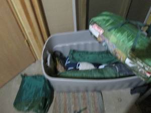 The necessities to take camping 6-person Tent, air mattresses, camping chair and other supplies