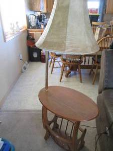 Multi-purpose Lught tone wood End TableLampMagazine rack