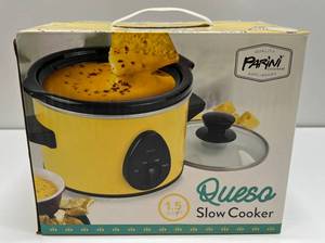 lot 9 image: Parini Cookware 1.5 QT Queso Slow Cooker