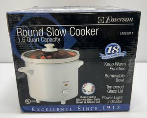 lot 92 image: Emerson 1.6 QT. Capacity Round Slow Cooker