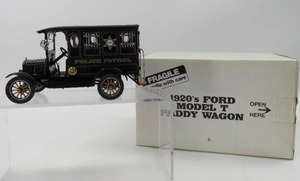 lot 45 image: Danbury Mint 1920s Ford Model T Paddy Wagon Diecast Vehicle wBox