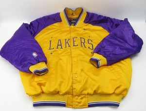lot 1 image: Vintage Mens Nike Los Angelas Lakers XL Satin Jacket NBA Basketball