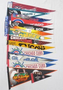 lot 104 image: 14 Vintage Travel Souvenir Sport Pennants, Chicago Cubs, Blackhawks, Minnesota Twins Wool & More