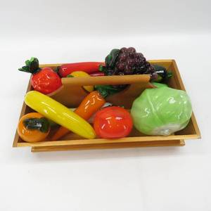lot 137 image: Grouping of Decorative Glass Fruit & Vegetables wTray