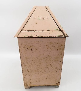 lot 151 image: Vintage MCM Pink Small Solar Self Closing Flip Top Trash Can Sturges Mfg Co.