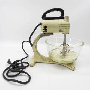 lot 162 image: Vintage General Electric Hotpoint Portable Stand Up Mixer Yellow, Working Condition