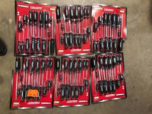 lot 15 image: Lot of Husky Screwdriver Set (15-Piece)  Customer Returns See Pictures