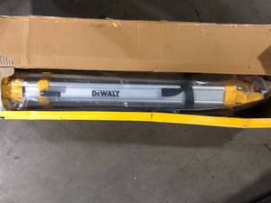 lot 20 image: DEWALT Construction Tripod for Laser Level   Customer Returns See Pictures