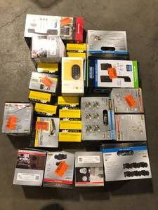 lot 25 image: Lot of Assorted Lighting and Small Houseware Items Various Models and Conditions  Customer Returns See Pictures