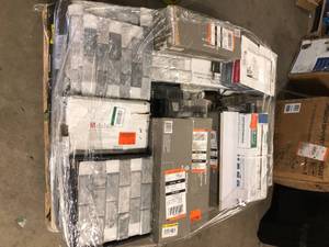 lot 37 image: Pallet of Mixed Assorted Flooring Various Models and Conditions  Customer Returns See Pictures