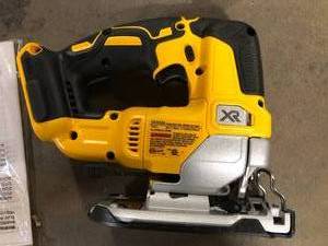 lot 40 image: DEWALT 20V MAX XR Cordless Brushless Jigsaw (Tool Only)  Customer Returns See Pictures