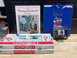 lot 36 image: Collectible Items