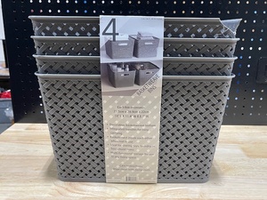 lot 43 image: Basketweave Bins Plastic 4 Count