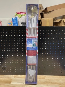 lot 69 image: American Flag Set