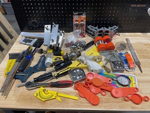 lot 125 image: Hand Tools and Hardware