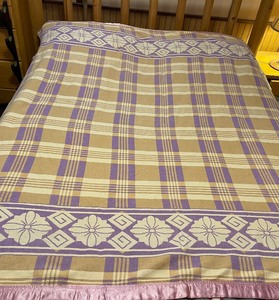 lot 151 image: Tan and Purple Camp Style Vintage Blanket