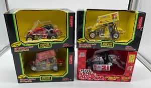 lot 12 image: LOT of 4 New in Box 124 Scale Die Cast Sprint Car World of Outlaws