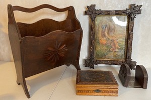 lot 84 image: Wooden Decor Lot Frame, Magazine Holder Bookends