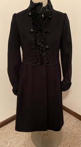lot 171 image: Womens Black Wood Coat with Velvet Trim by Montello New England Mackintosh