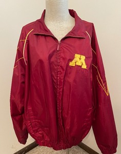 lot 212 image: Vintage Minnesota Golden Gopher Windbreaker