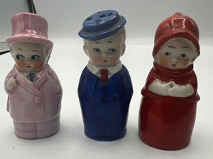 lot 314 image: Miniature shakers porcelain made in Germany