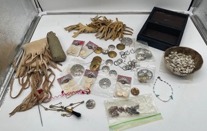 lot 256 image: Ring Brooches, Washer Brooches, Conchos, Star Conchos, Bone and Shell Button