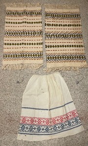 lot 278 image: Two Southwest Style RunnersPlacemats and Vintage Apron