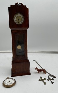 lot 286 image: Vintage pocket watches, watch holder (grandfather clock) lot misc
