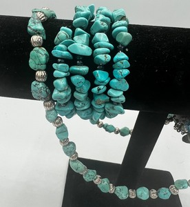 lot 185 image: Faux Turquoise Jewlery Lot