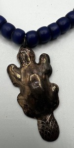 lot 206 image: Sterling Silver 925 Beaver Effigy Pendant Beaded necklace