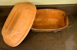 lot 120 image: Romertopf Terra Cotta Cooking Vessel with Metal Stand