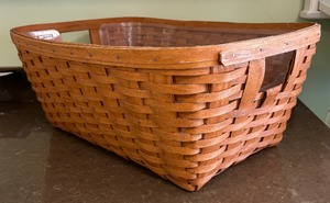lot 126 image: Large Longaberger Basket