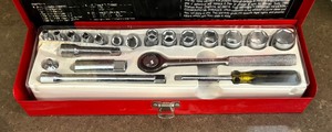 lot 138 image: Stanley Professional Drive Socket Set