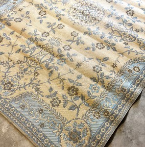 lot 156 image: Awesome IndoorOutdoor Area Rug