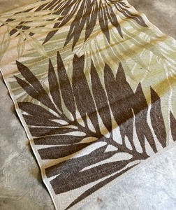 lot 157 image: Lovely Leafy IndoorOutdoor Area Rug