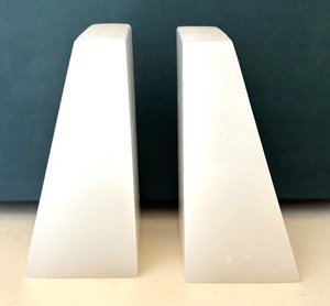 lot 162 image: Pair of Marble Bookends
