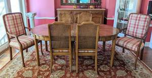 lot 3 image: Lovely Henry Link Dining Table Set