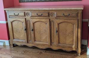 lot 1 image: Gorgeous Bernhardt Marble Topped Side Board
