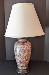 lot 28 image: Fredrick Cooper Floral Table Lamp
