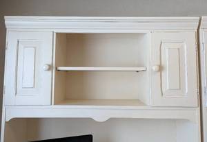 lot 29 image: Riverside Cream L-Shaped Desk Unit
