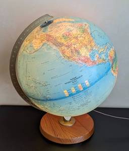 lot 30 image: Vintage Replogle 12 Light Up Globe