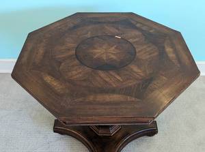 lot 37 image: Inlaid Wood Octagon Pedestal Table