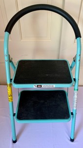 lot 97 image: Folding Step Stool